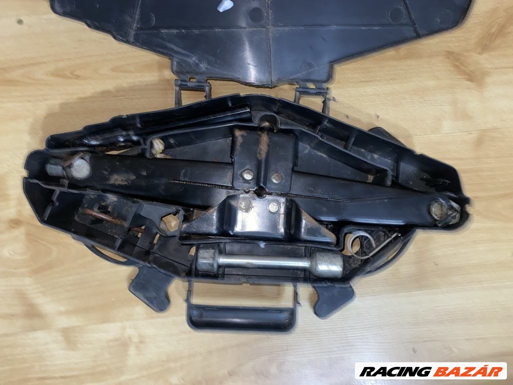 Renault Trafic II, Opel Vivaro A, Nissan Primastar gyári emelő 8200727771 3. kép