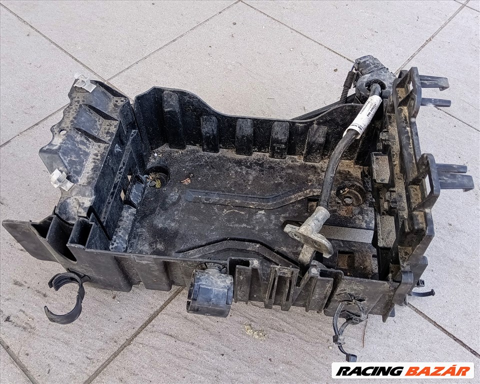 Opel Corsa E akkumulátor tartó 1. kép