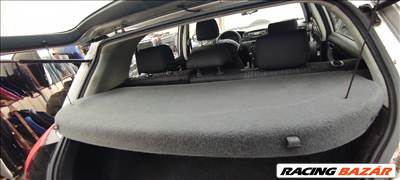 Toyota Corolla (E120/E130) kalaptartó 