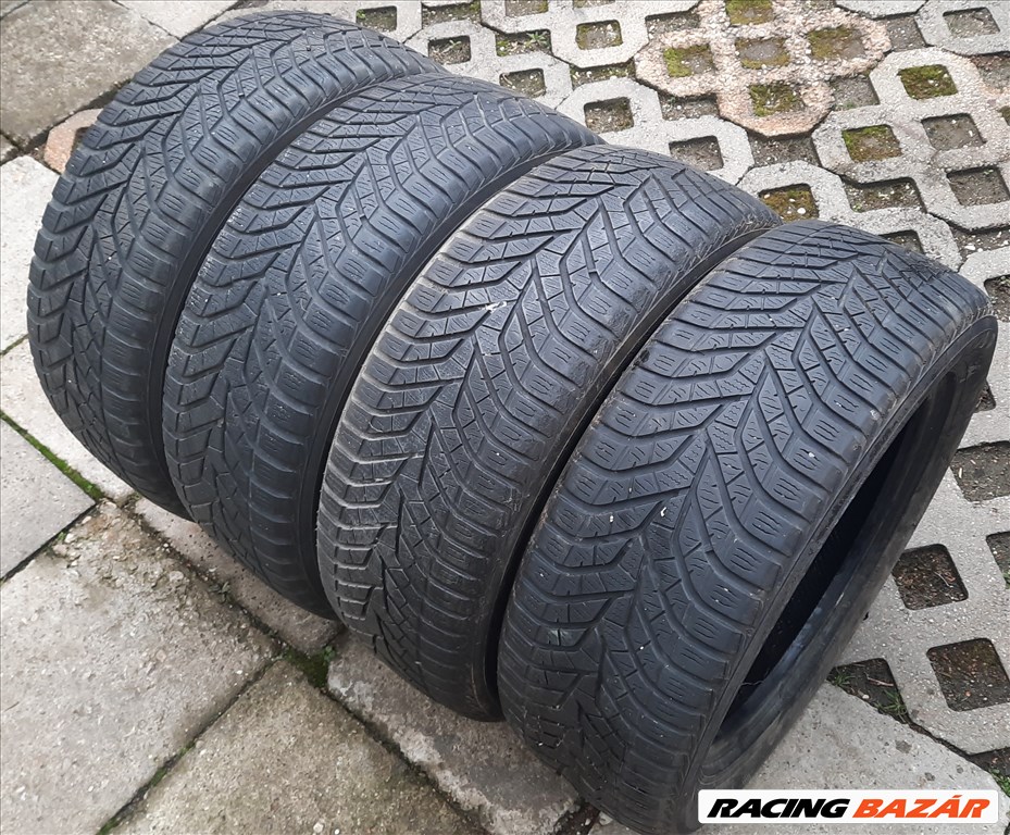  215/55 R17 Yokohama Téli gumi  1. kép