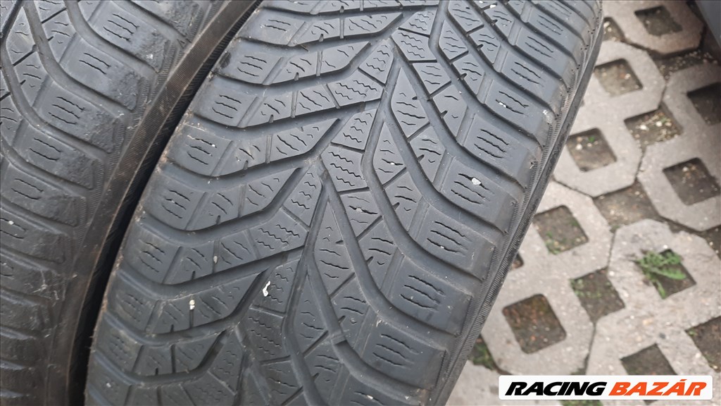  215/55 R17 Yokohama Téli gumi  2. kép
