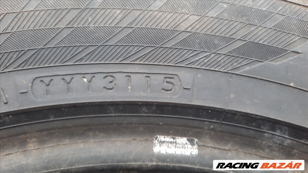  215/55 R17 Yokohama Téli gumi  7. kép