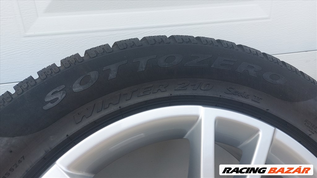 Gyári, Audi Q3 8U 17" alufelni Téli gumik Agy 57.1 7. kép