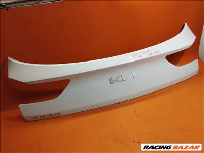 Kia Ceed 3 FL kombi hátsó ajtó borítás (M.30.1206)