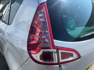 RENAULT SCÉNIC III (JZ0/1) Jobb A Oszlop Hangszóró 15. kép