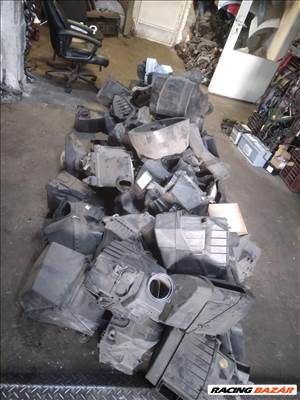 Audi A8 (D3 - 4E) L 6.0 W12 quattro Légszűröházak