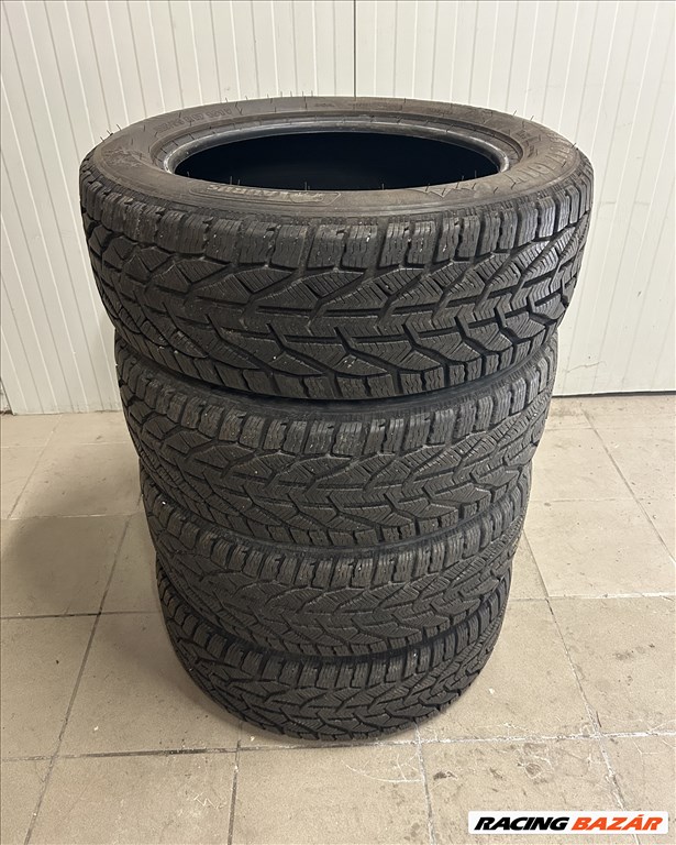 225/55R17 új Taurus téli gumi Winter UHP 225/55 R17 1. kép