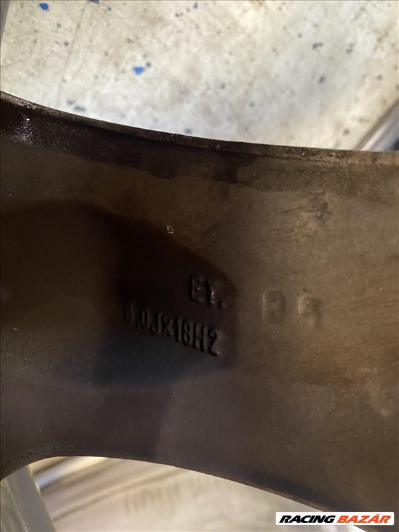  5x112 lyukosztású 8JJ 18" használt MAM alufelni 3. kép