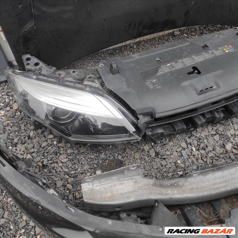 Renault Laguna III komplett eleje  2. kép