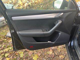 SKODA OCTAVIA III Combi (5E5) Bal első Ajtózár