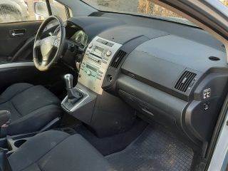TOYOTA COROLLA Verso (ZER, ZZE, R1) Középső Szellőző
