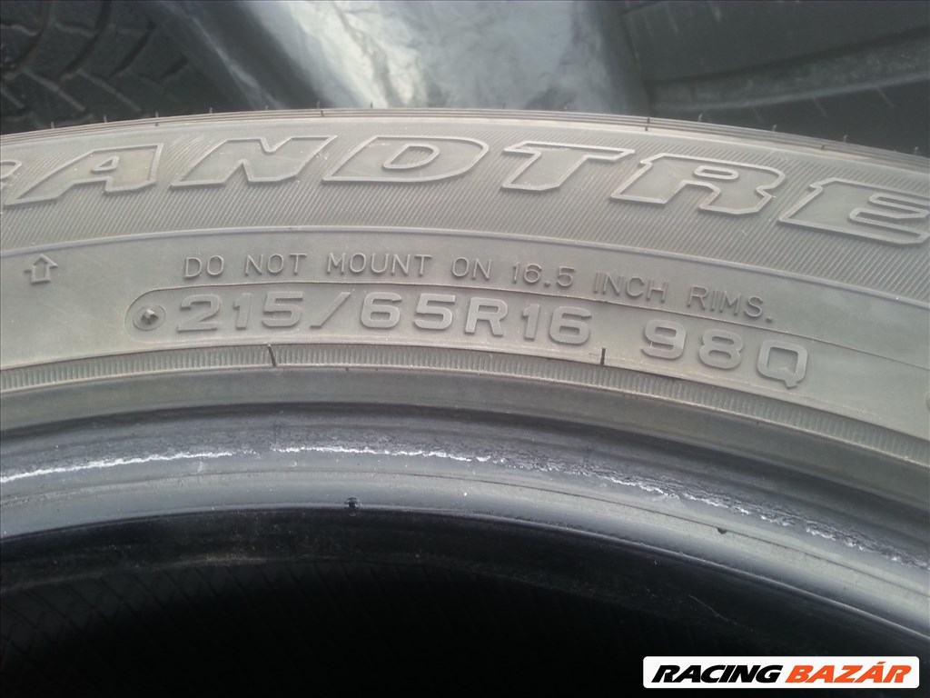  215/65R16 Dunlop Grandtrek SJ6 újszerű 9 mm-es téli gumi garnitúra 6. kép