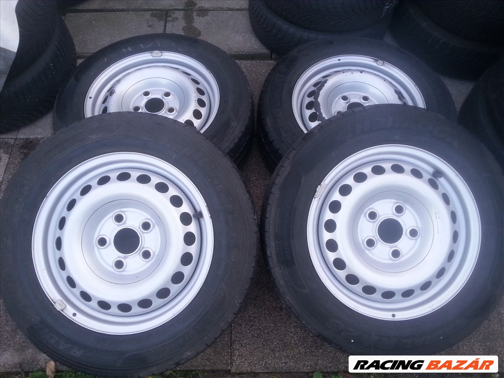  5x120 ET51 VW T5/T6 lemezfelni, rajta 205/65R16C Hankook nyári gumi  3. kép