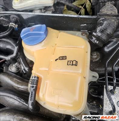 Skoda Superb I, Skoda Octavia I Kiegyenlítő tartály 