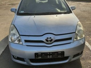 TOYOTA COROLLA Verso (ZER, ZZE, R1) Kürt 2. kép