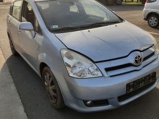 TOYOTA COROLLA Verso (ZER, ZZE, R1) Kürt 4. kép