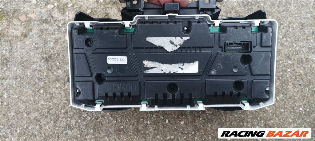 Renault Clio IV benzines kilóméteróra  tc00021630 4. kép