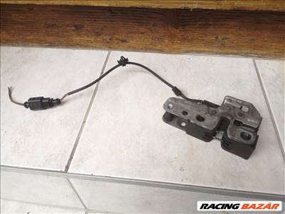 Volkswagen Polo 9N2 2005-2009 motorháztető zár