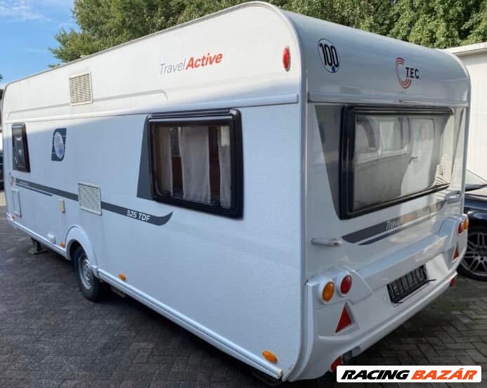 Lakókocsit keresek,minden típus  3. kép