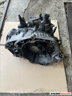 Opel Insignia A 2.0 Turbo 4x4 váltó  55562103