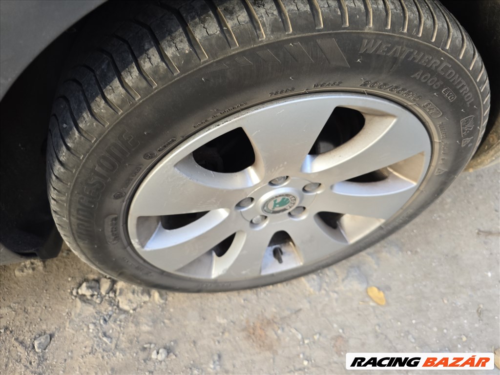 Skoda Superb II bontott alkatrészei 1.6cr CAY 7. kép