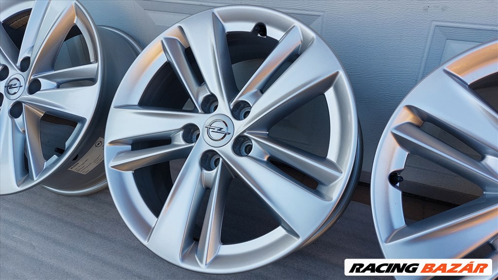 Eladógyári, Opel Grandland X 17" alufelni 5x108 ujszerű 2. kép