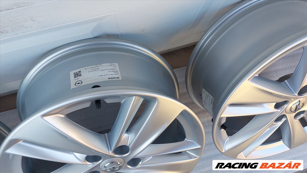 Eladógyári, Opel Grandland X 17" alufelni 5x108 ujszerű 7. kép