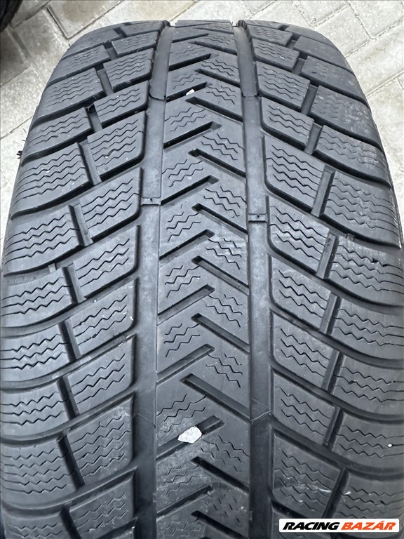  255/5518" használt Michelin téli gumi  4. kép