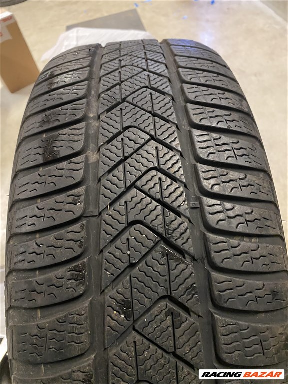  5x112 lyukosztású 18" újszerű (gyári felni) alufelni, rajta 225/45 újszerű Pirelli téli gumi 4db 6. kép