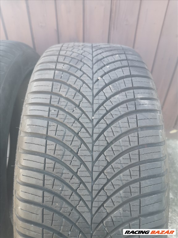  225/4517" 2-2db újszerű Goodyear négyévszakos gumi gumi 2. kép