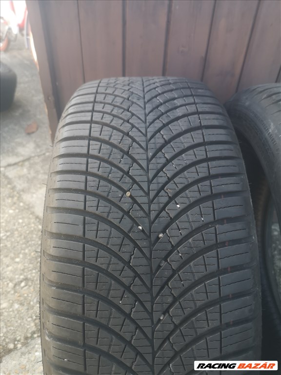  225/4517" 2-2db újszerű Goodyear négyévszakos gumi gumi 3. kép