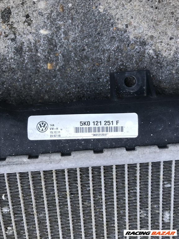 Volkswagen Golf VI 1,8 TSI _vízhűtő 5k0121251f 2. kép