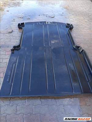 Ford Transit Custom raktér padló burkolat