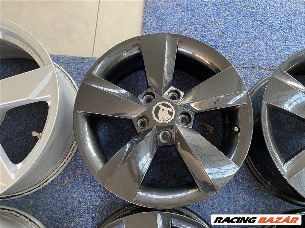 (3454)  Skoda 16 gyári alufelni felni, 5x112, Octavia 8. kép