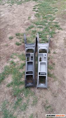 Audi A3 8p gyári középbox eladó 