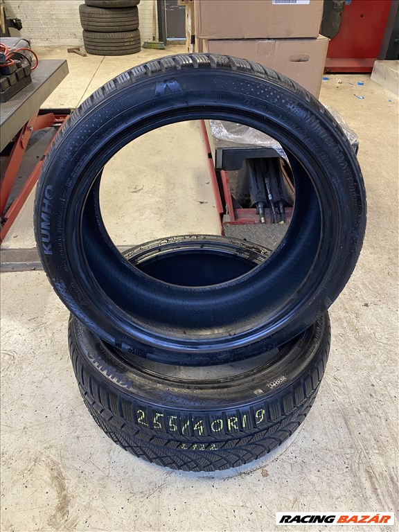  255/4019" újszerű Kumho WinterCraft WP72 téli gumi 2db 2. kép