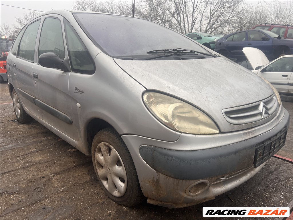 Citroën Xsara Picasso 1.8i bontott alkatrészei 1. kép