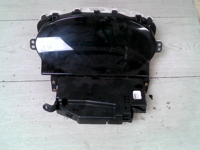 TOYOTA YARIS 99.04-05.09 Kilóméteróra 1. kép