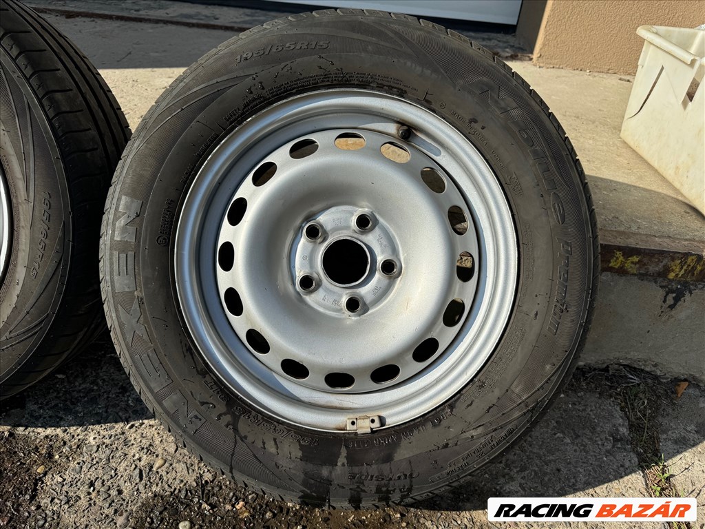 Volkswagen Caddy acélfelni nyári gumikkal 195/65 R15 5. kép