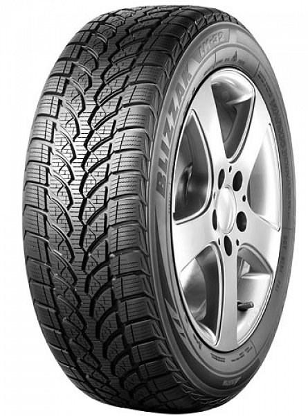 Bridgestone Blizzak LM32 205/65 R15C 102/100T 3PMSF kisteher téli gumi 1. kép