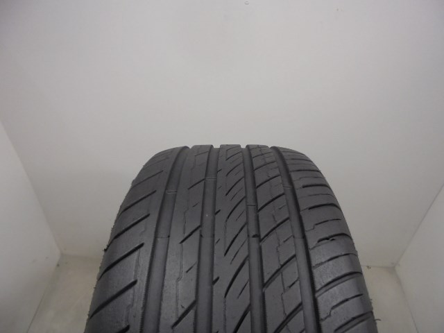 Ovation VI-388 215/55 R17  1. kép