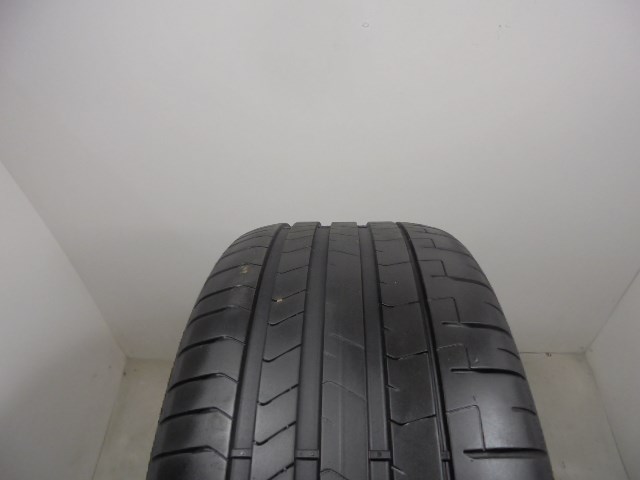 Pirelli Pzero 245/45 R19  1. kép