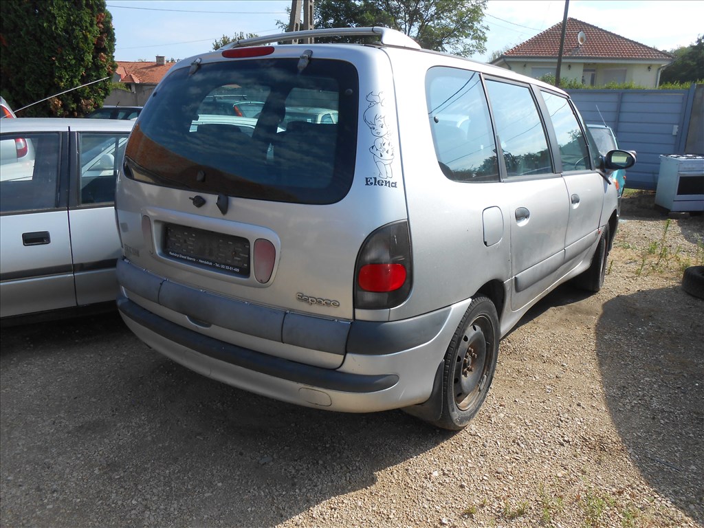 RENAULT ESPACE III (JE0) 2.0 (JE0A) első lökhárító 2. kép