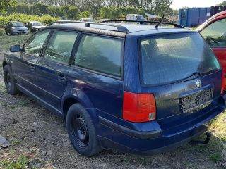 VW PASSAT (3B2) Bal hátsó Sárvédő
