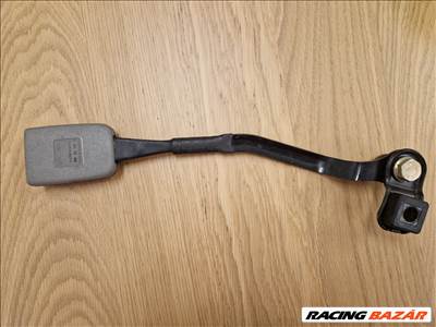 Volkswagen Golf IV 3A bal első biztonsági öv csat 1J3 858 471