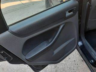 FORD FOCUS II Kombi (DA) Bal hátsó Ajtó Kárpit