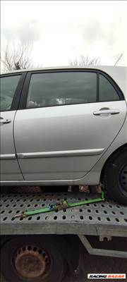 Toyota Corolla (E120/E130) Bal hátsó lejáró üveg 