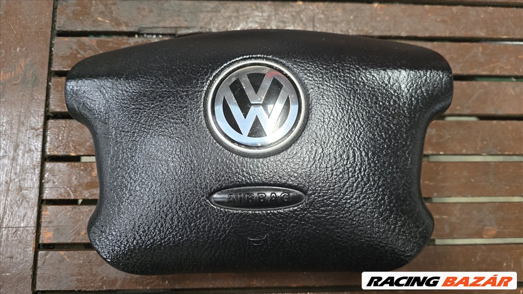Volkswagen Golf IV kormány légzsák 3b0880201as 1. kép