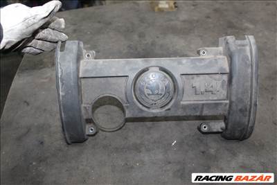 Skoda Fabia 2007-2011 motorburkolat 036103925ce