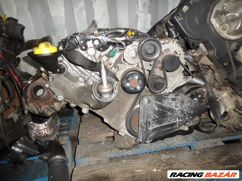 H4B 401 Renault Clio Motor  1. kép